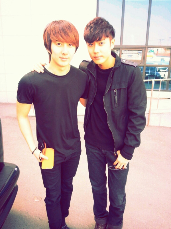 SS501-s-Kim-Kyu-Jong-and-Kim-Hyung-Jun-reunite