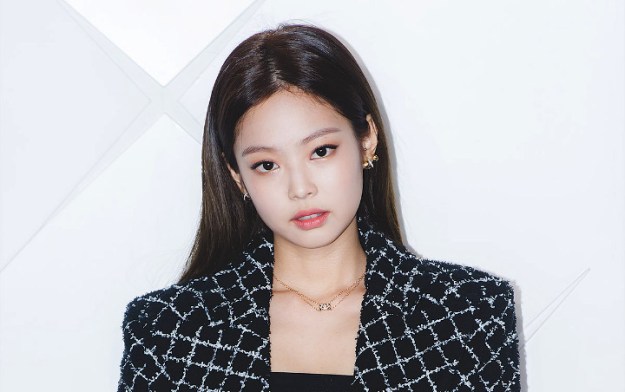 Imagini pentru jennie instagram
